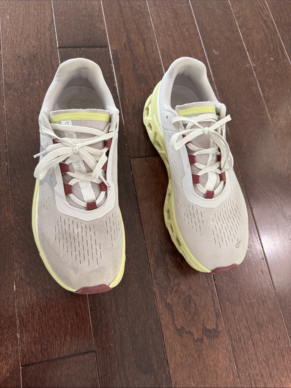Oncloud Cloudmonster woman’s size 9